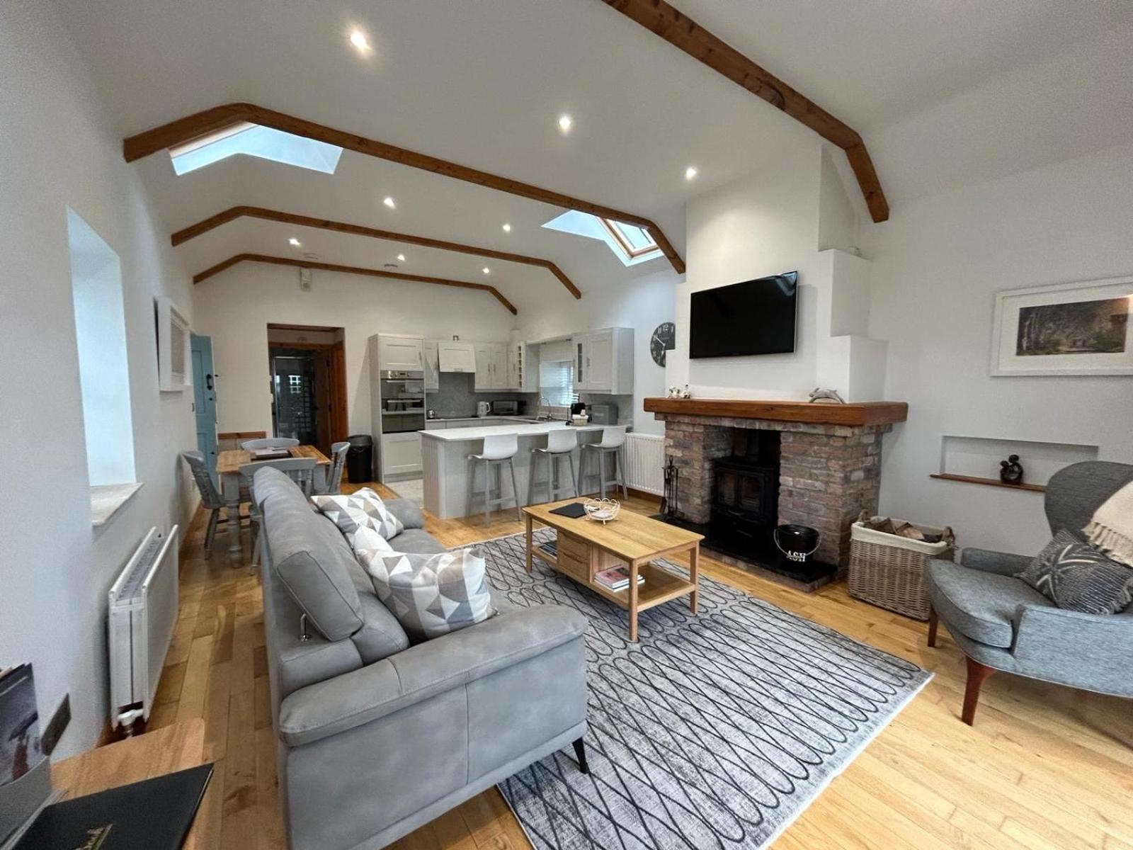 The Cottage At Ashbrook - Charming Country Cottage Near Belfast Buitenkant foto