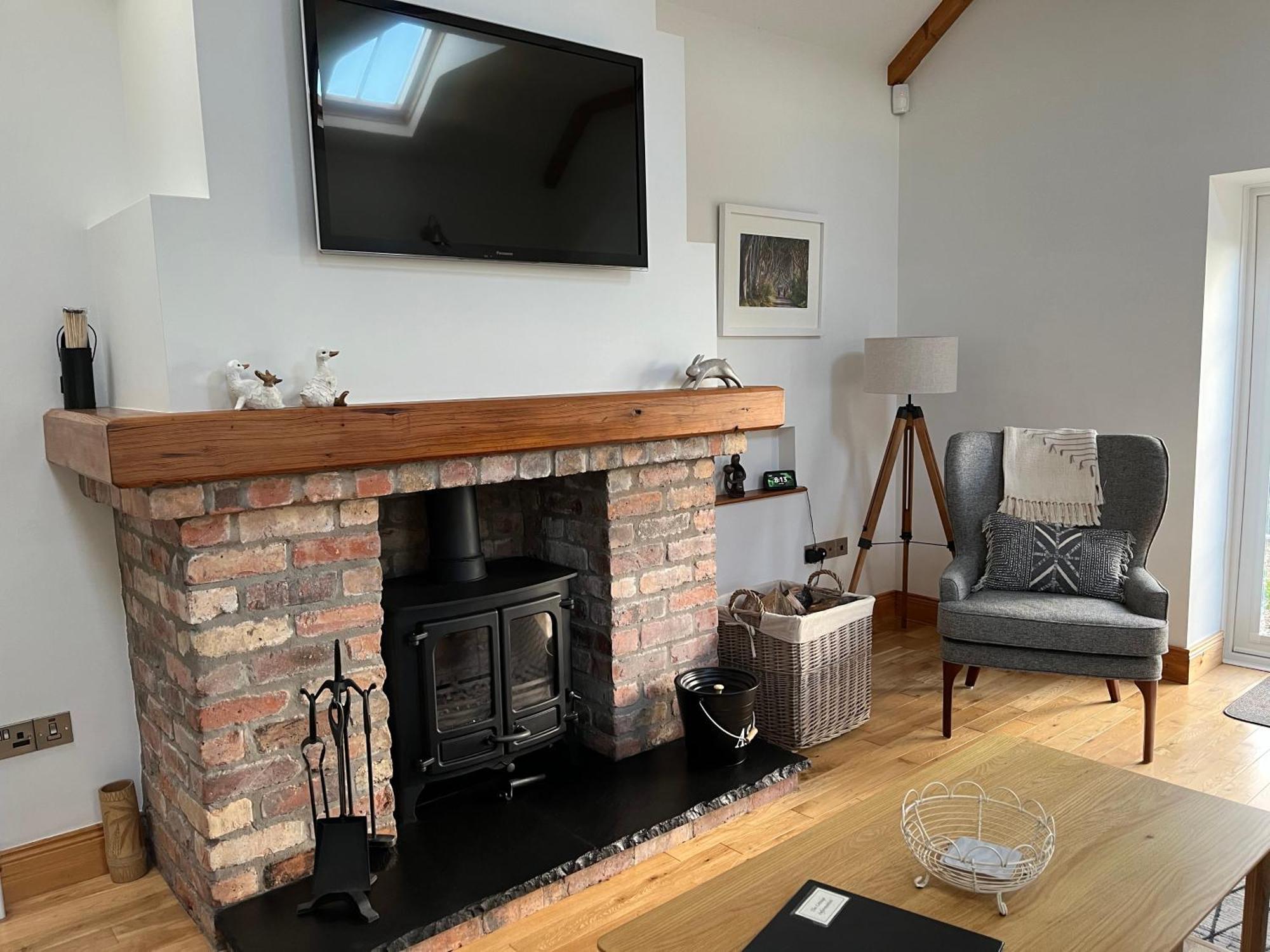 The Cottage At Ashbrook - Charming Country Cottage Near Belfast Buitenkant foto